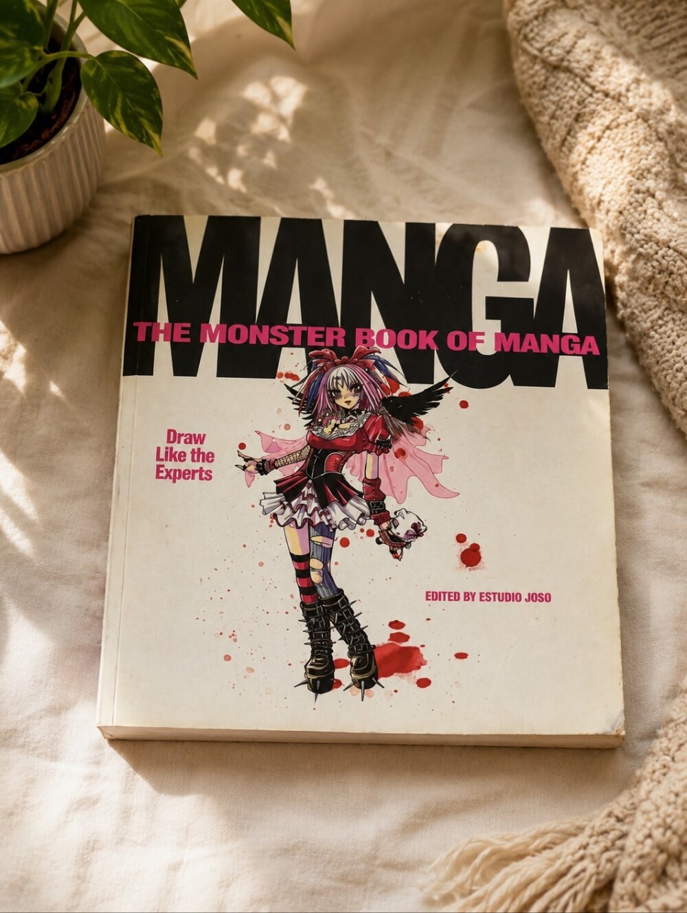 The Monster Book of Manga: Draw Like the Experts